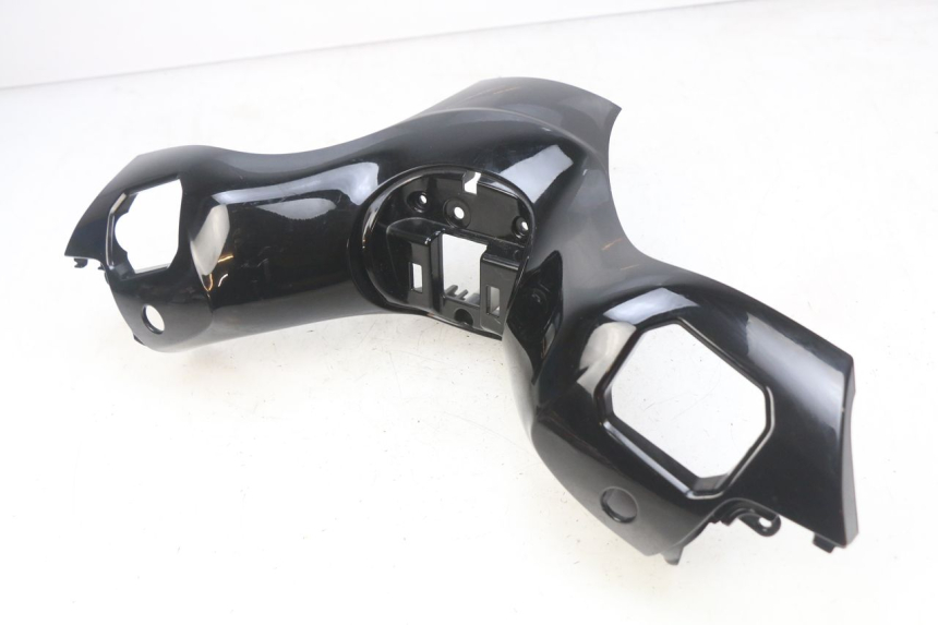 photo de COUVRE GUIDON AVANT PIAGGIO MP3 500 (2014 - 2016)