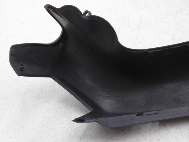 photo de COUVRE GUIDON AVANT PIAGGIO X9 EVOLUTION 125 (2003 - 2007)
