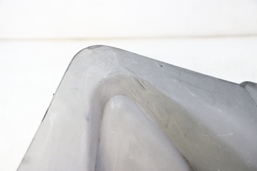 photo de COUVRE GUIDON AVANT PEUGEOT SATELIS 125 (2010 - 2012)