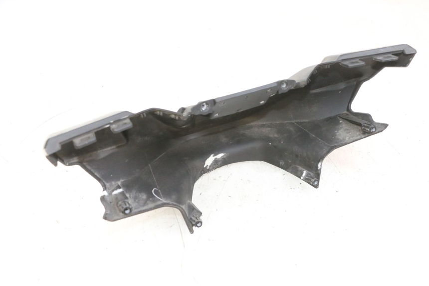 photo de COUVRE GUIDON AVANT PEUGEOT SPEEDFIGHT 4 4T EFI 50 (2021 - 2025) - Points de fixation