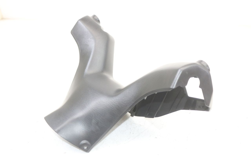 photo de COUVRE GUIDON AVANT SUZUKI BURGMAN 125 (2018 - 2021)