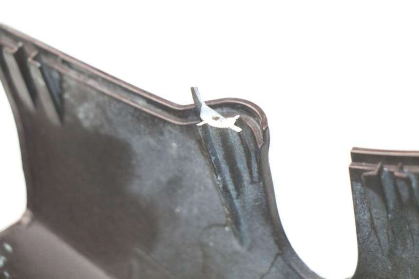 photo de COUVRE GUIDON AVANT PIAGGIO VESPA LX IE 125 (2010 - 2012)