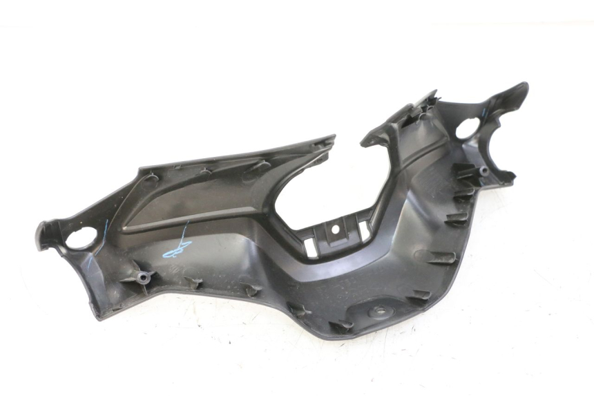 photo de COUVRE GUIDON AVANT YAMAHA XMAX X-MAX 125 (2021 - 2025)