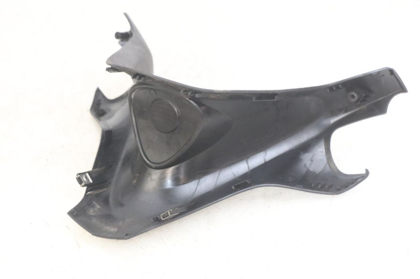 photo de COUVRE GUIDON AVANT YAMAHA YP MAJESTY 400 (2004 - 2008)