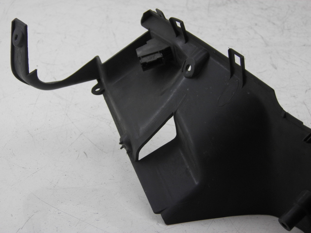 photo de COUVRE GUIDON COMMODO HONDA FES PANTHEON 125 (2003 - 2007)