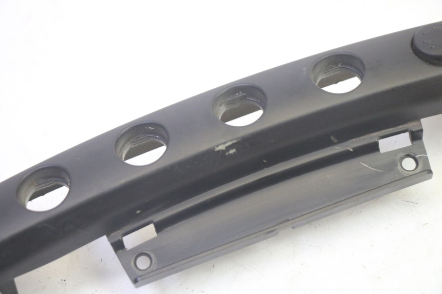 photo de COUVRE GUIDON COMMODO PIAGGIO MP3 HPE 350 (2018 - 2020) - Vue d’ensemble