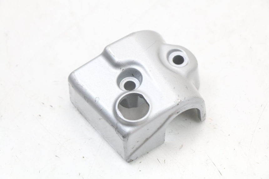 photo de COUVRE GUIDON COMMODO MOTO GUZZI NORGE 8V GT 1200 (2011 - 2016)