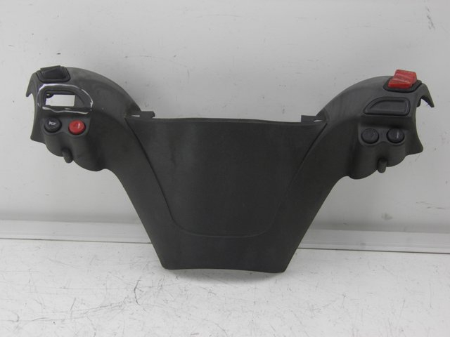 photo de COUVRE GUIDON COMMODO PIAGGIO X9 EVOLUTION 125 (2003 - 2007)