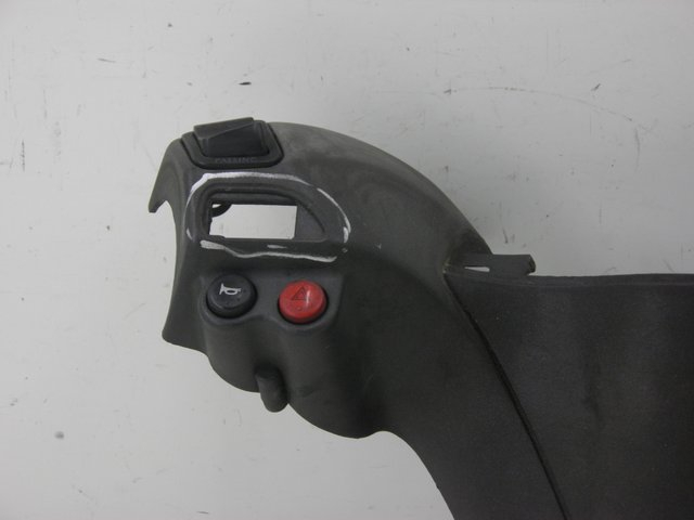 photo de COUVRE GUIDON COMMODO PIAGGIO X9 EVOLUTION 125 (2003 - 2007)