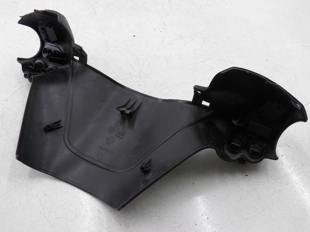 photo de COUVRE GUIDON COMMODO PIAGGIO XEVO 400 (2007) - Zoom état d’usage