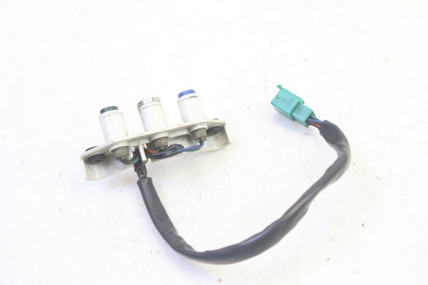 photo de COUVRE GUIDON COMMODO KYMCO ZING 125 (1997 - 2003) - Zoom état d’usage