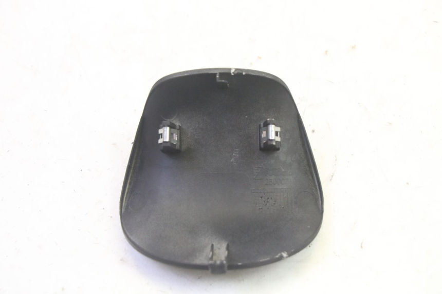 photo de COUVRE GUIDON  PIAGGIO MP3 HPE 350 (2018 - 2020) - Autre angle de vue