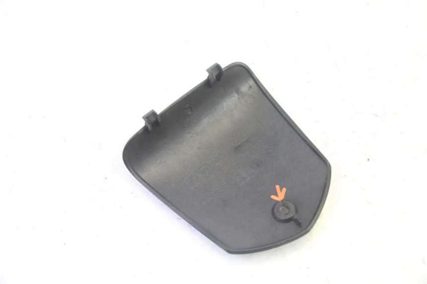 photo de COUVRE GUIDON  PIAGGIO MP3 125 (2006 - 2014)
