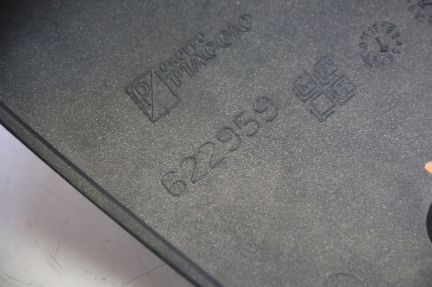 photo de COUVRE GUIDON  PIAGGIO MP3 125 (2006 - 2014)