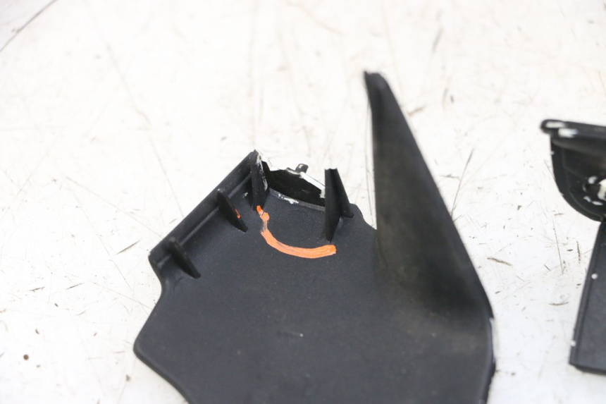 photo de COUVRE GUIDON  PEUGEOT TKR TREKKER FURIOUS 50 (2005 - 2014)
