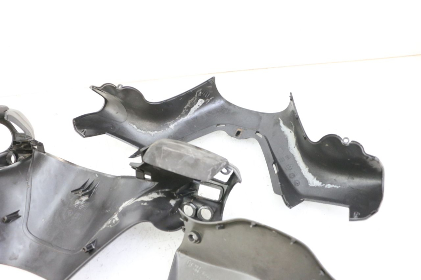 photo de COUVRE GUIDON PIAGGIO X8 125 (2004 - 2007)