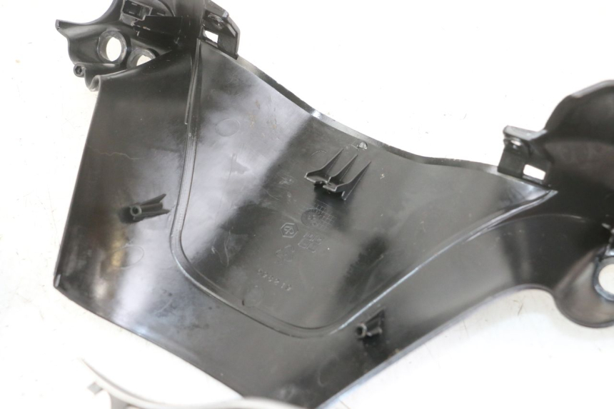 photo de COUVRE GUIDON PIAGGIO XEVO - X EVO 125 (2007 - 2016)