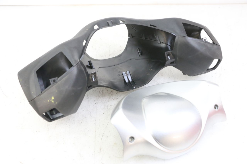 photo de COUVRE GUIDON PIAGGIO XEVO - X EVO 125 (2007 - 2016)