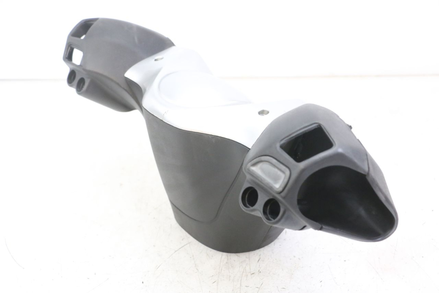 photo de COUVRE GUIDON PIAGGIO XEVO - X EVO 125 (2007 - 2016)