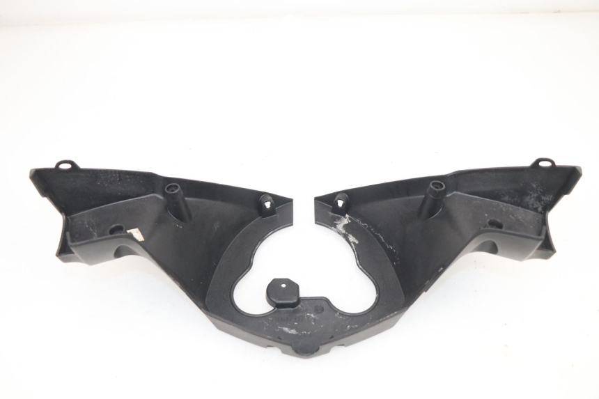 photo de COUVRE GUIDON  PEUGEOT SATELIS 125 (2010 - 2012)