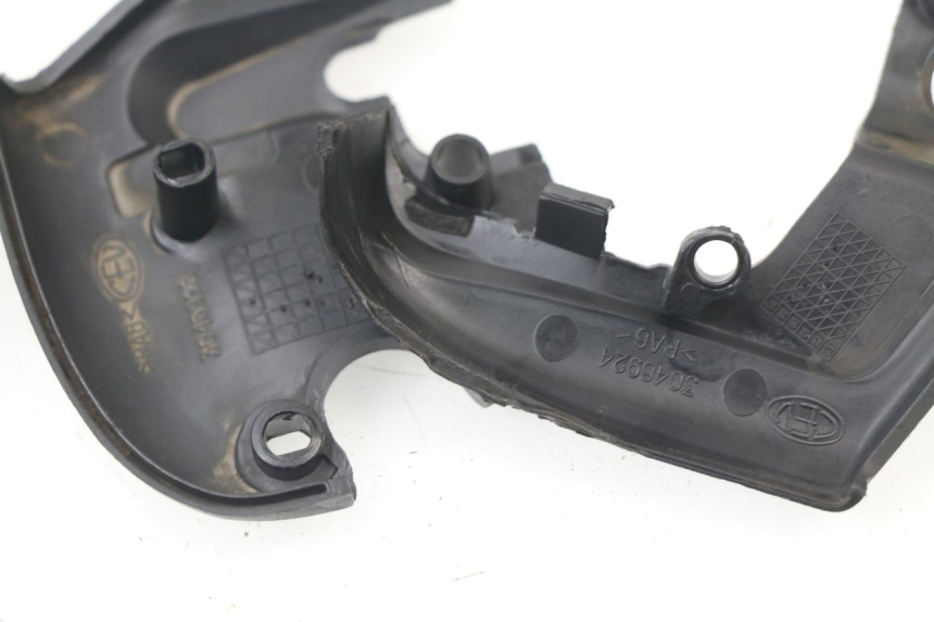 photo de COUVRE GUIDON  APRILIA SCARABEO GT 125 (1999 - 2007)