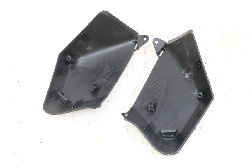 photo de COUVRE GUIDON YAMAHA X-MAX XMAX 250 (2006 - 2009)