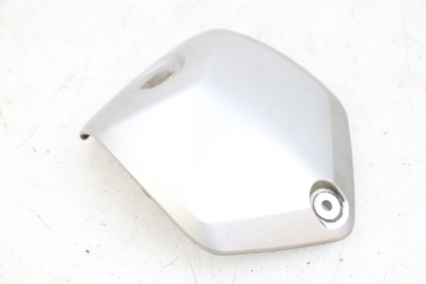 photo de COUVRE GUIDON YAMAHA X-MAX XMAX 125 (2010 - 2013) - Points de fixation