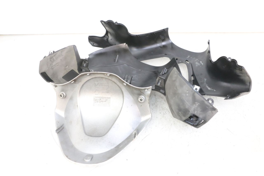 photo de COUVRE GUIDON PIAGGIO XEVO - X EVO 125 (2007 - 2017) - Pièce contrôlée