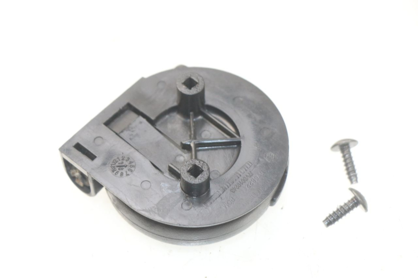 photo de CROCHET SAC PIAGGIO LIBERTY IGET 4T 50 (2015 - 2020)