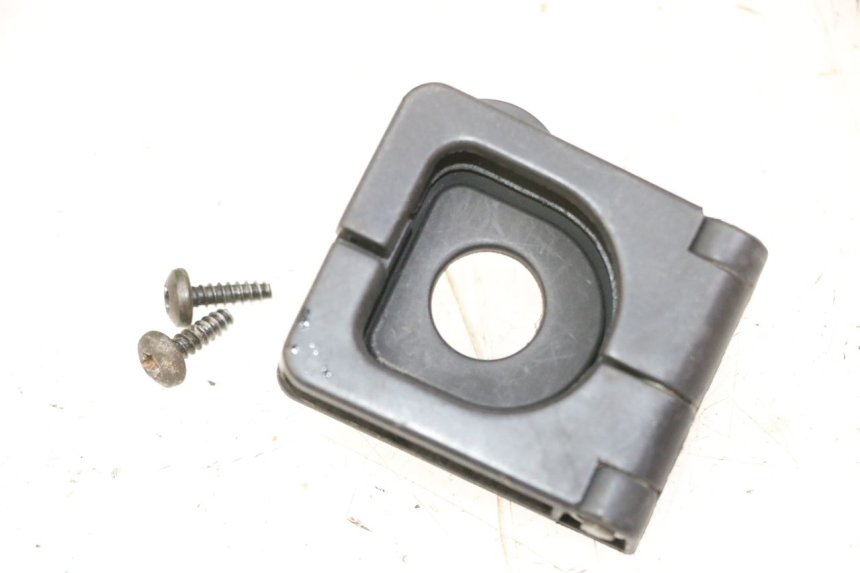 photo de CROCHET SAC PEUGEOT SPEEDFIGHT 3 AIR 50 (2009 - 2015)