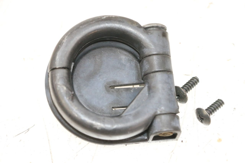 photo de CROCHET SAC PIAGGIO VESPA GTS SUPER IE 125 (2009 - 2016) - Détail de la pièce