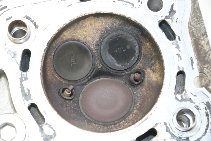 photo de CULASSE ARRIERE HONDA NTV DEAUVILLE 650 (2001 - 2006)