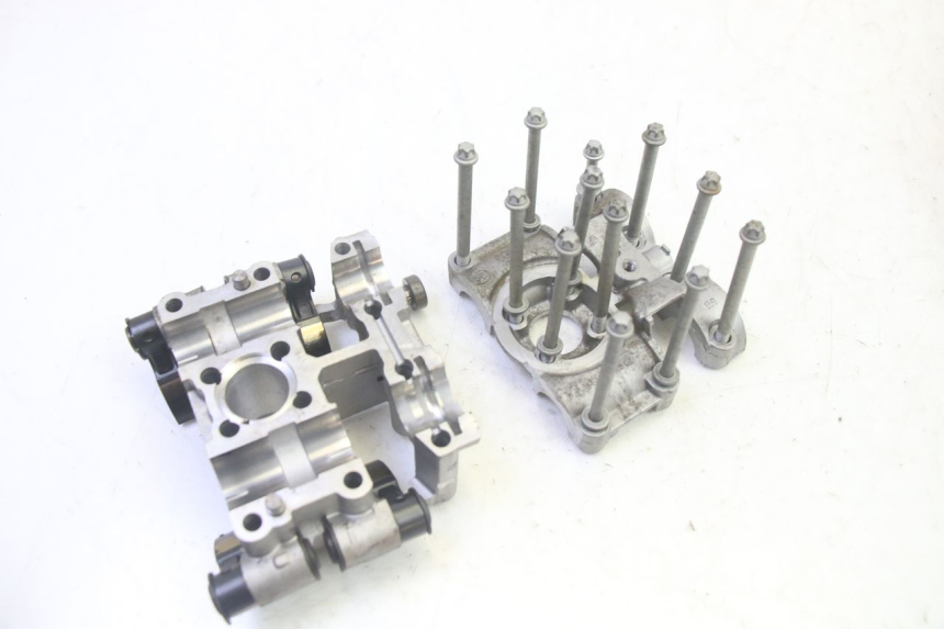 photo de CULASSE ARRIERE BMW R RT ABS 1200 (2010 - 2014) - Gros plan technique