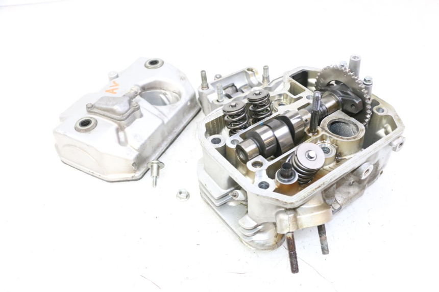 photo de CULASSE AVANT HONDA NTV DEAUVILLE 650 (2001 - 2006)