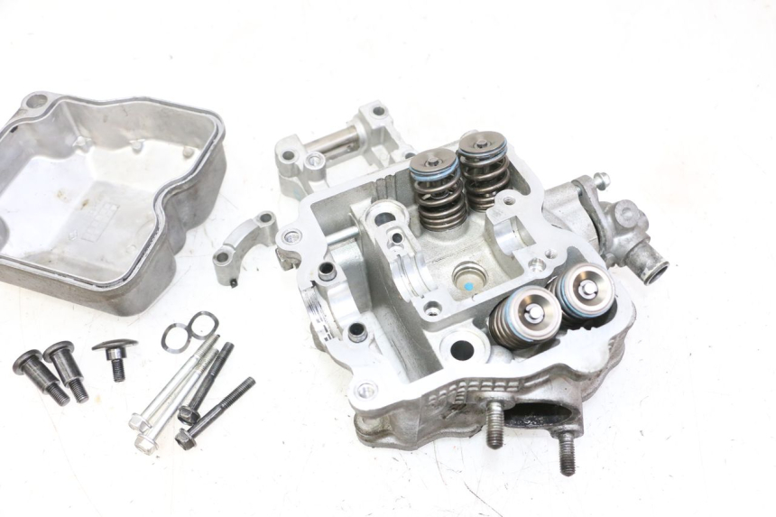 photo de CULASSE SUZUKI BURGMAN 125 (2007 - 2014)