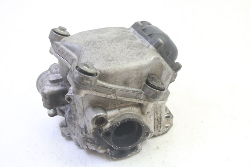 photo de CULASSE PIAGGIO MP3 RL 250 (2007 - 2010) - Points de fixation