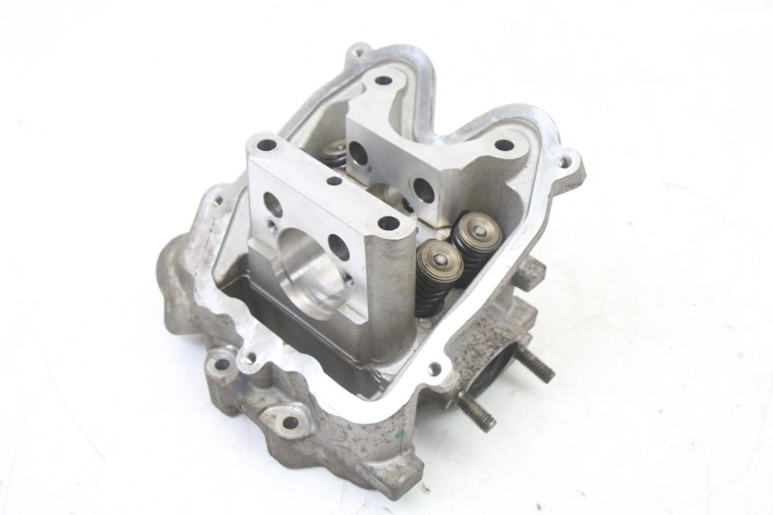 photo de CULASSE PEUGEOT SATELIS 125 (2013 - 2018)