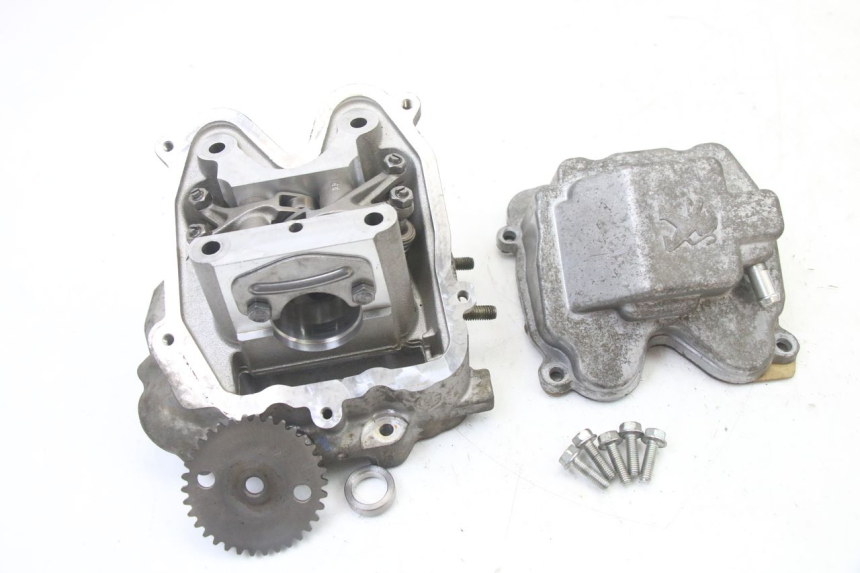 photo de CULASSE PEUGEOT SATELIS 125 (2013 - 2018)