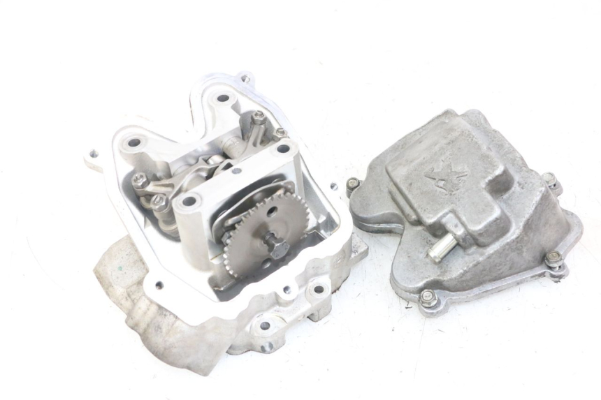 photo de CULASSE PEUGEOT SATELIS 125 (2013 - 2018)