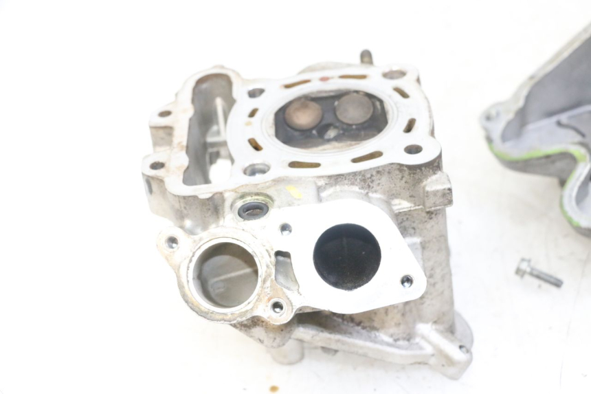 photo de CULASSE PEUGEOT SATELIS 125 (2013 - 2018)