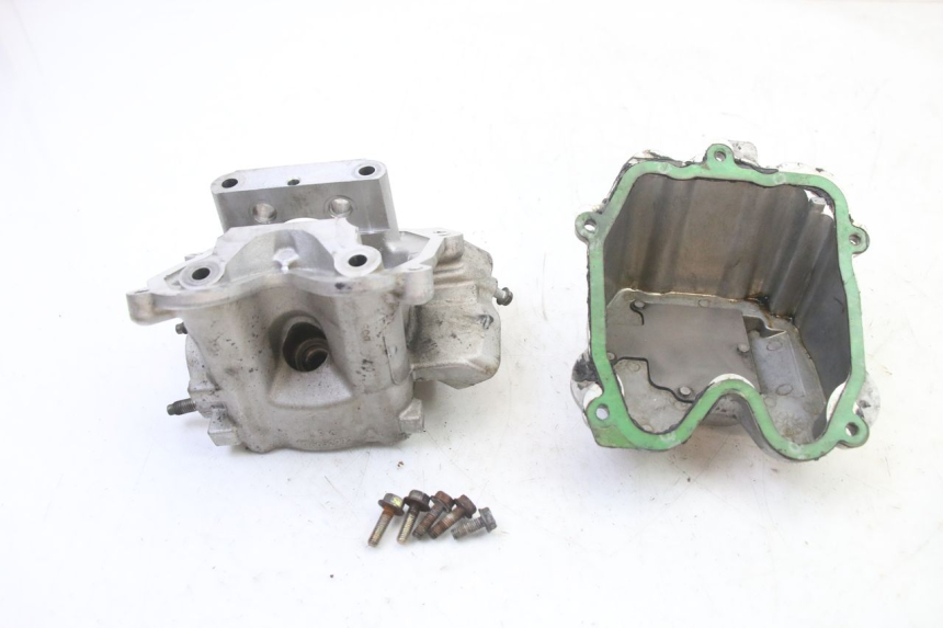 photo de CULASSE PEUGEOT SATELIS 125 (2013 - 2018)