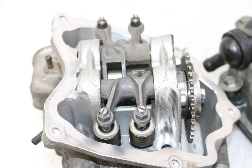 photo de CULASSE PIAGGIO XEVO - X EVO 125 (2007 - 2016)