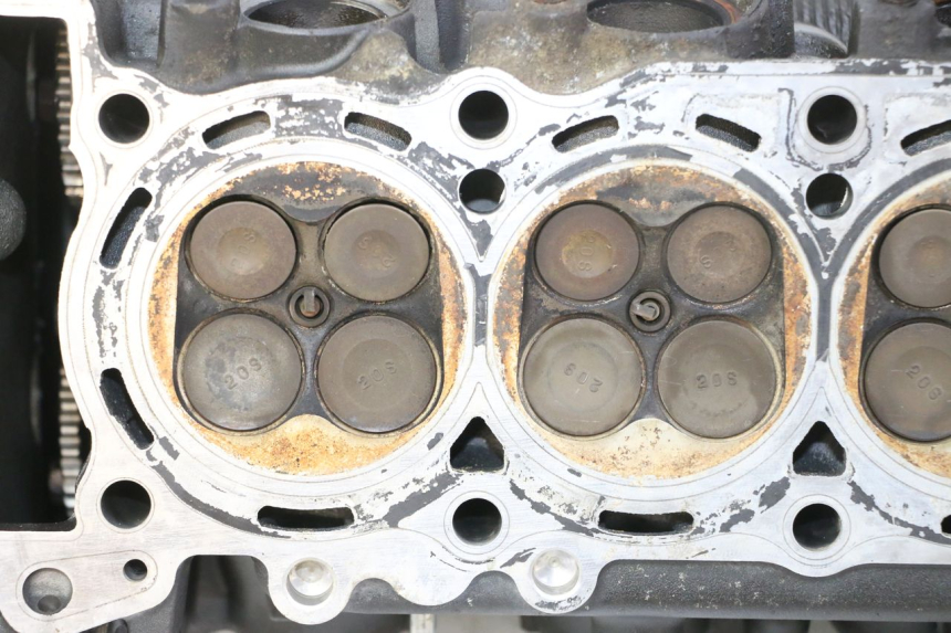 photo de CULASSE YAMAHA XJ6 600 (2008 - 2016)