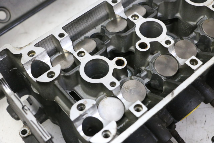 photo de CULASSE YAMAHA XJ6 600 (2008 - 2016)