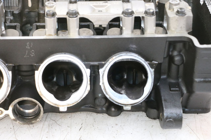 photo de CULASSE YAMAHA FZ1 FAZER 1000 (2007 - 2009)