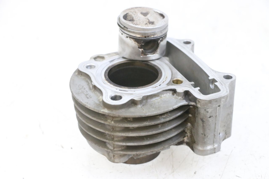 photo de CYLINDRE PISTON KYMCO AGILITY 16+ 4T 50 (2018 - 2023) - Vue principale