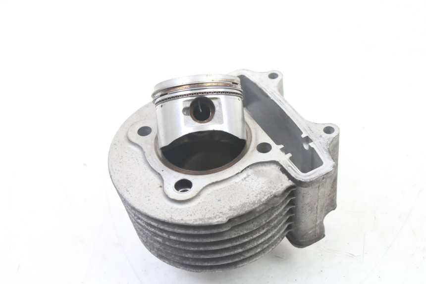 photo de CYLINDRE PISTON DAELIM BESBI 125 (2007 - 2008)