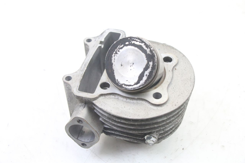 photo de CYLINDRE PISTON DAELIM BESBI 125 (2007 - 2008)