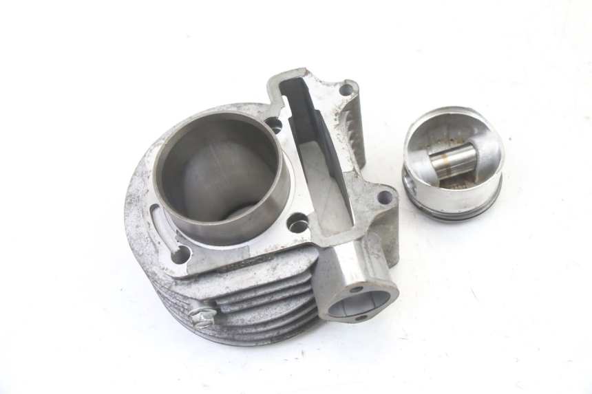 photo de CYLINDRE PISTON DAELIM BESBI 125 (2007 - 2008)