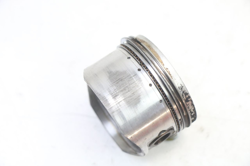 photo de CYLINDRE PISTON DAELIM BESBI 125 (2007 - 2008)